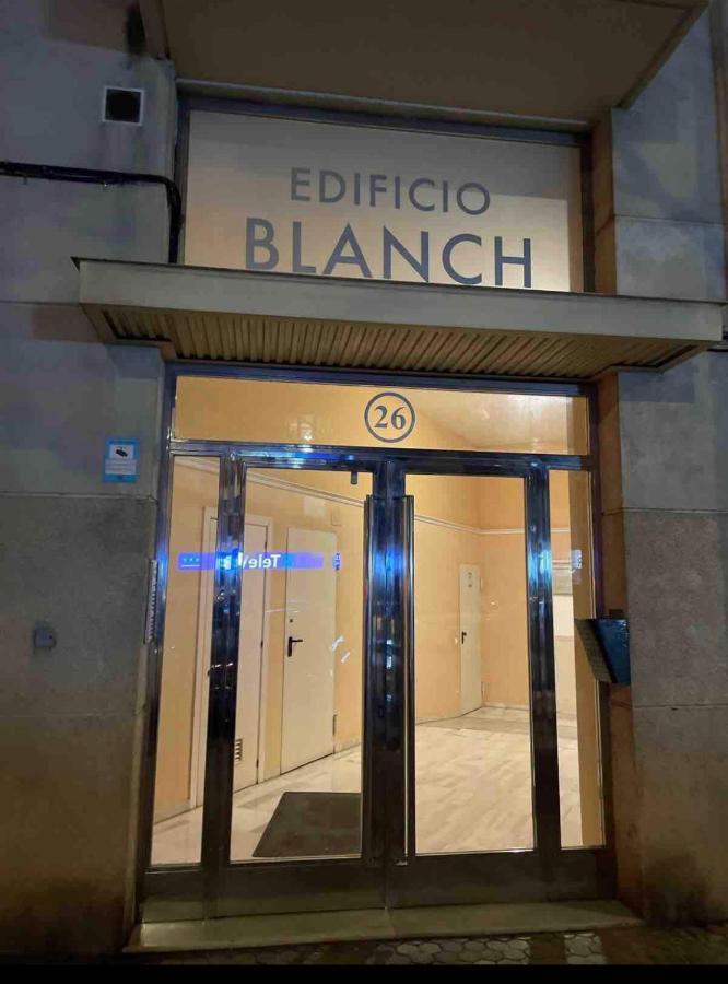Exclusivo Duplex Con Terraza En Sevilla المظهر الخارجي الصورة