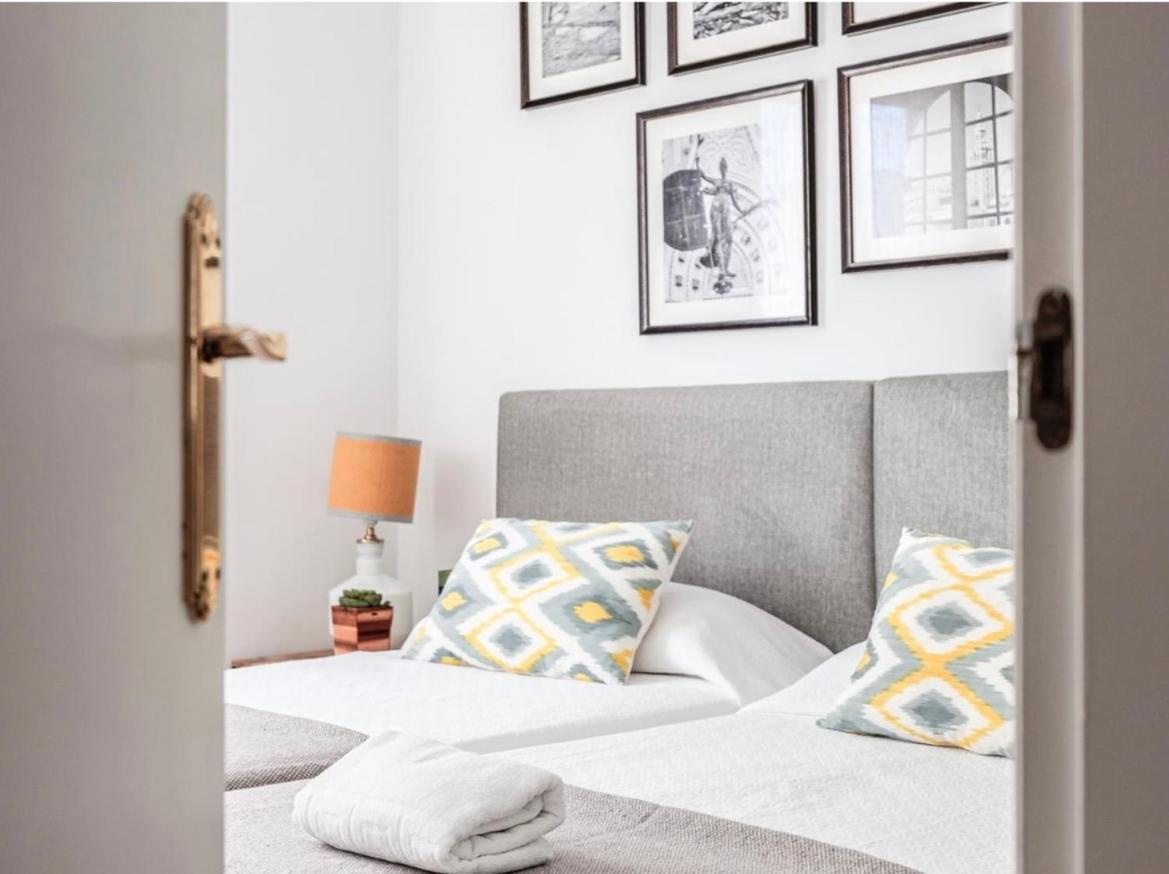 Exclusivo Duplex Con Terraza En Sevilla المظهر الخارجي الصورة