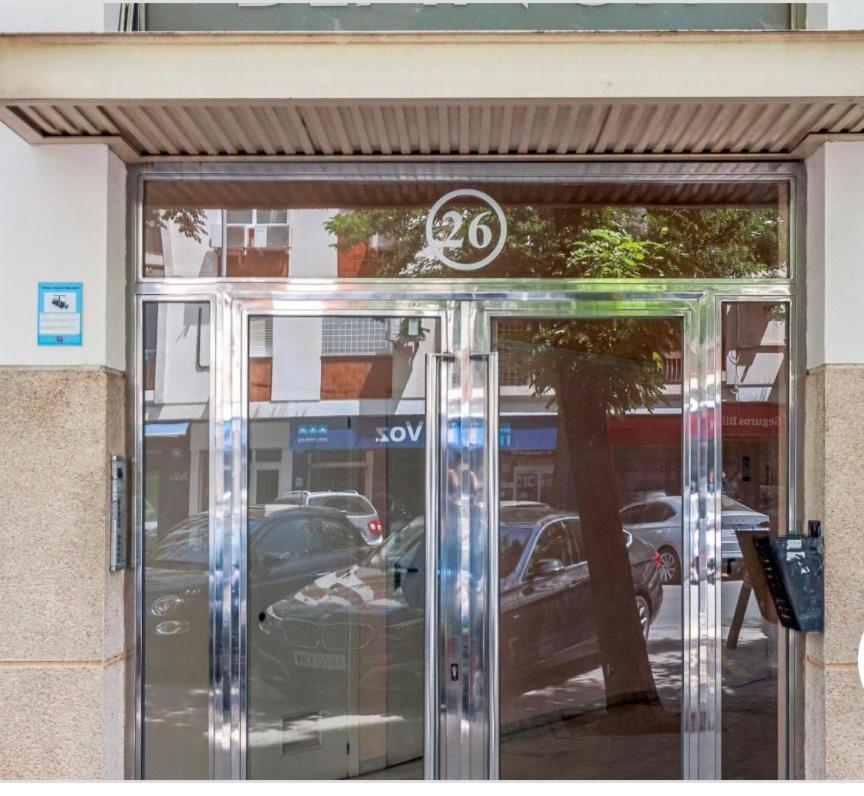 Exclusivo Duplex Con Terraza En Sevilla المظهر الخارجي الصورة