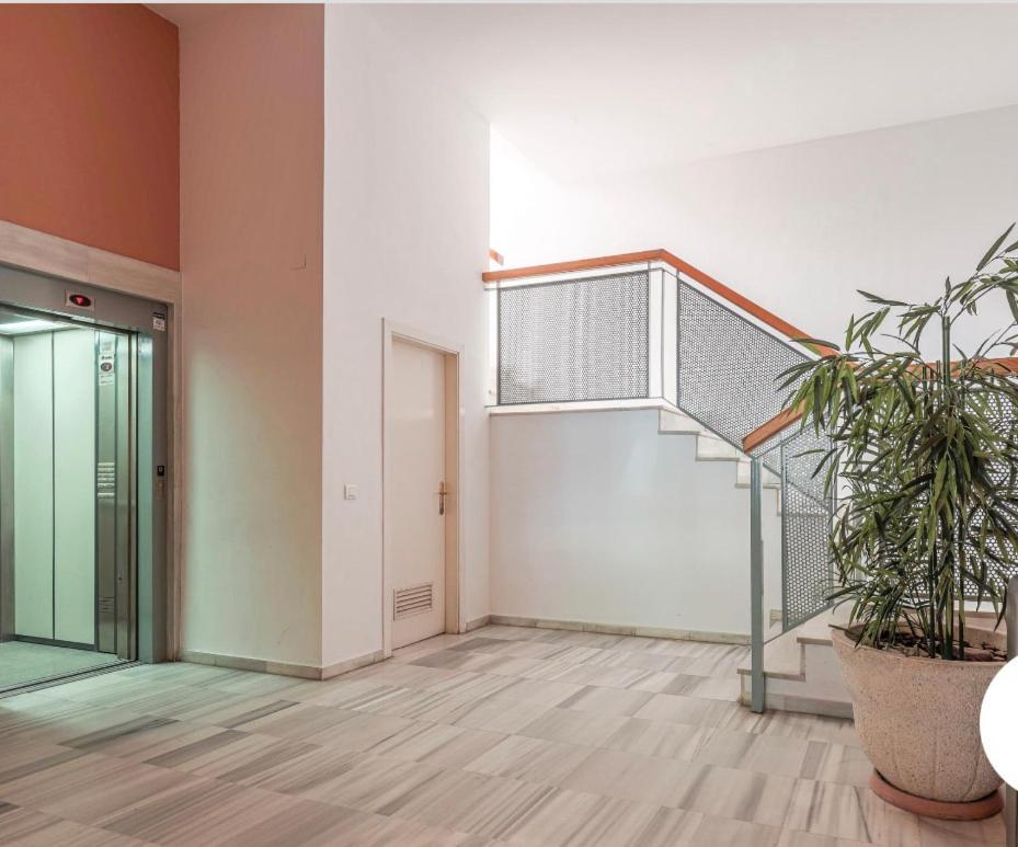 Exclusivo Duplex Con Terraza En Sevilla المظهر الخارجي الصورة