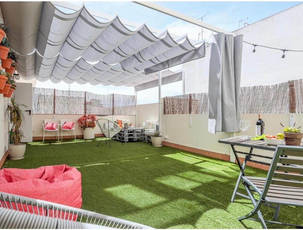 Exclusivo Duplex Con Terraza En Sevilla المظهر الخارجي الصورة